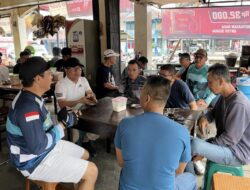 Calon Bupati Satono Dengarkan Keluh Kesah Warga di Warung Kopi