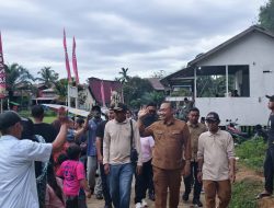 Tinjau Rencana Pembangunan Tribune Lapangan, Bupati Pastikan Fasilitas Sesuai Kebutuhan Warga Penjawaan
