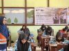 Anak-anak Pesisir Kayong Utara Belajar Bahasa Inggris Bersama Relawan DIB KIPP Pulau Penebang