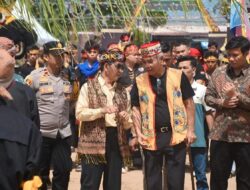 Bupati Ketapang Hadiri Peringatan Hut Ke-2 Menalau Kamang Tarigas
