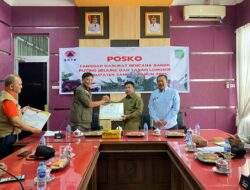 BNPB Salurkan Bantuan Logistik untuk Korban Banjir di Kabupaten Sambas