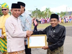 Sekda Ketapang Pimpin Upacara Peringatan Hari Pendidikan Nasional 2026