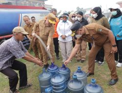 Krisis Air Bersih di Tengah Kemarau, Gubernur Kalbar Salurkan Bantuan untuk Warga Ketapang